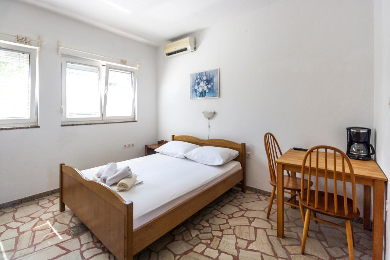 קרק Apartments & Rooms Strcic Petra מראה חיצוני תמונה